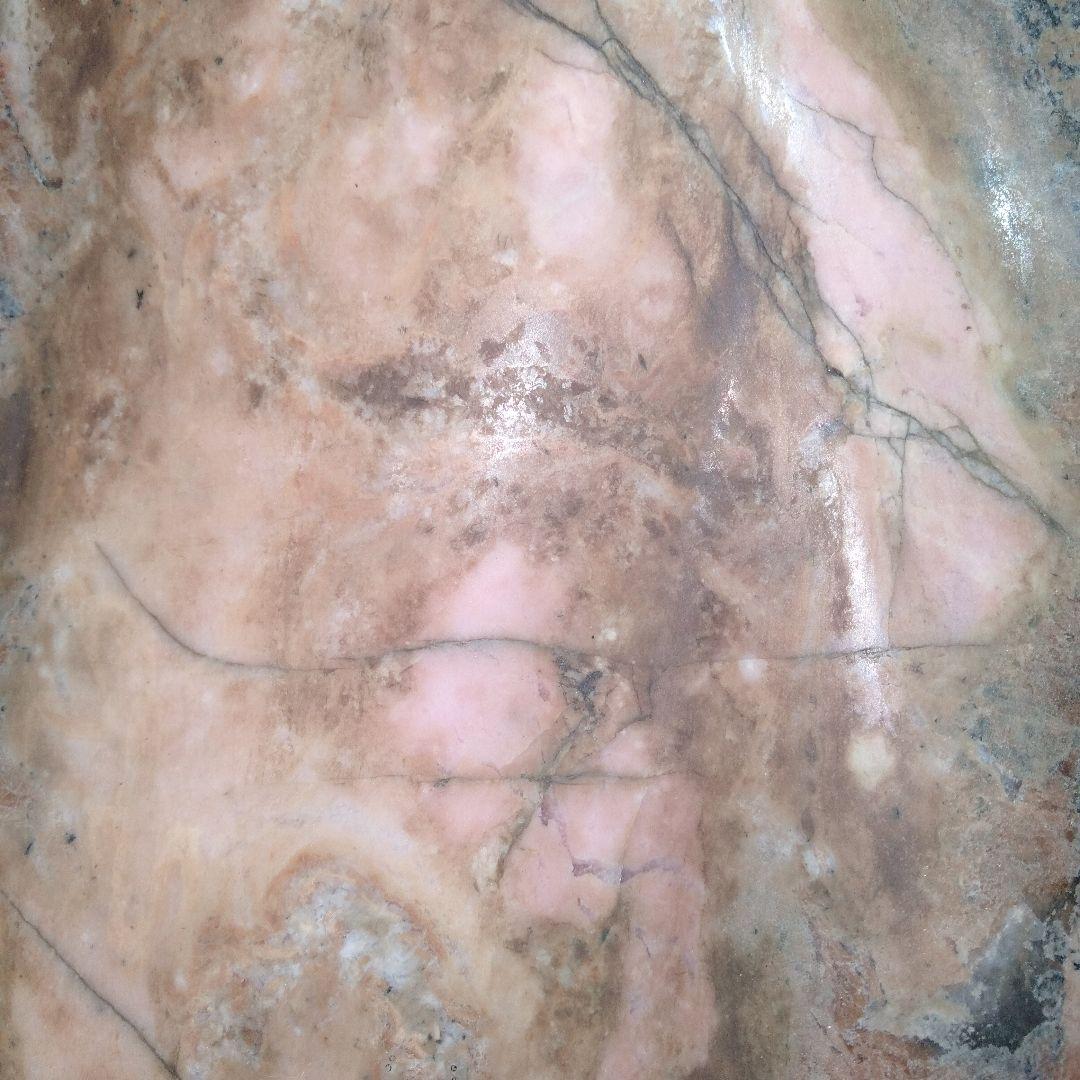 超大型バラ輝石　ロードナイト　原石　約15kg 　連山　台付き１個