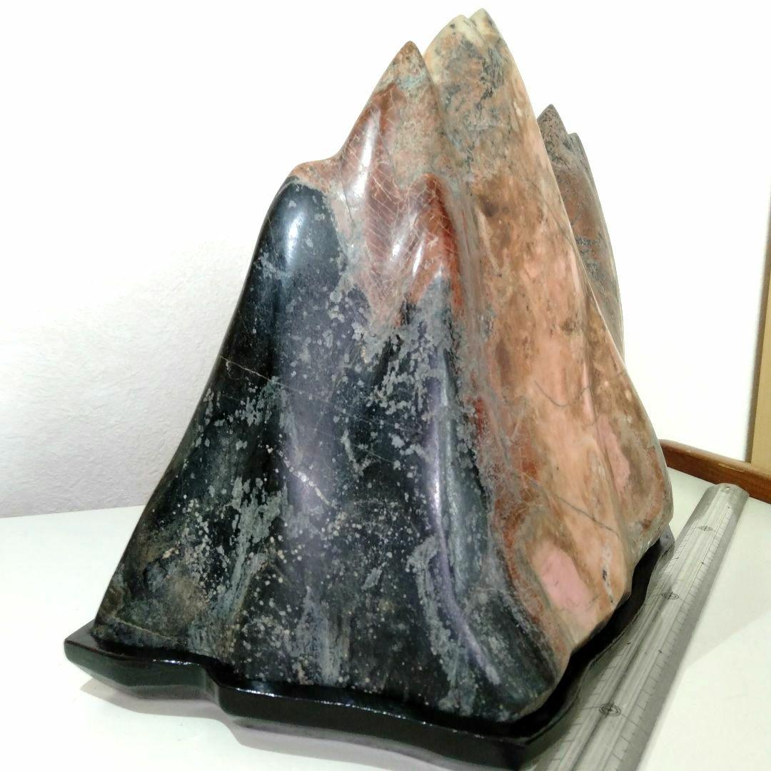 超大型バラ輝石　ロードナイト　原石　約15kg 　連山　台付き１個