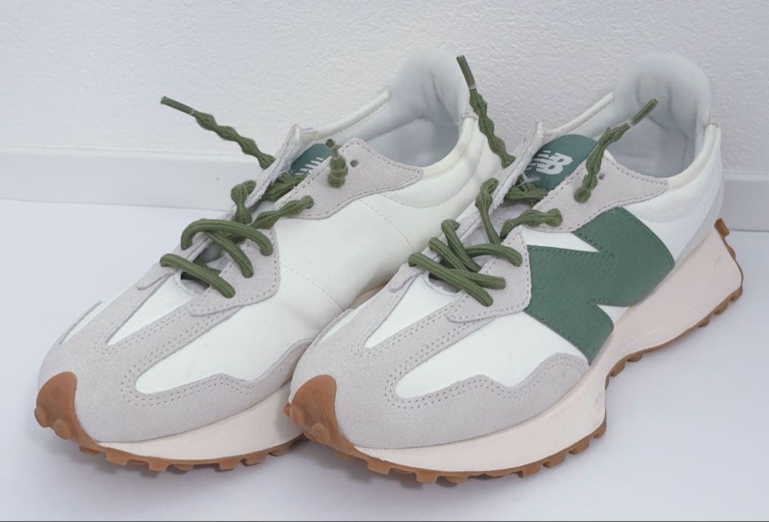 ニューバランス 327 U327LX 23.5 白 緑 美品
