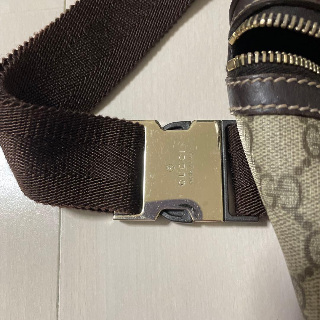 GUCCI ボディバッグ・ウエストポーチ