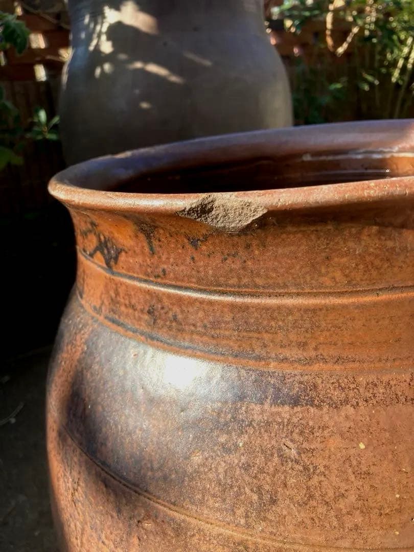 味わい深い 古い 大きな 陶器の甕 (かめ) 壺植木鉢 メダカ鉢 和風51センチ