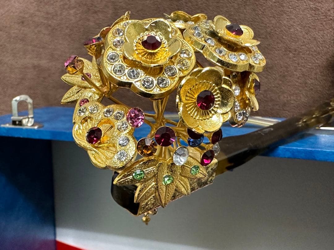 成人式　鼈甲　日本花かんざし　和装小物　櫛　花嫁　装飾簪　装飾　専用箱付き