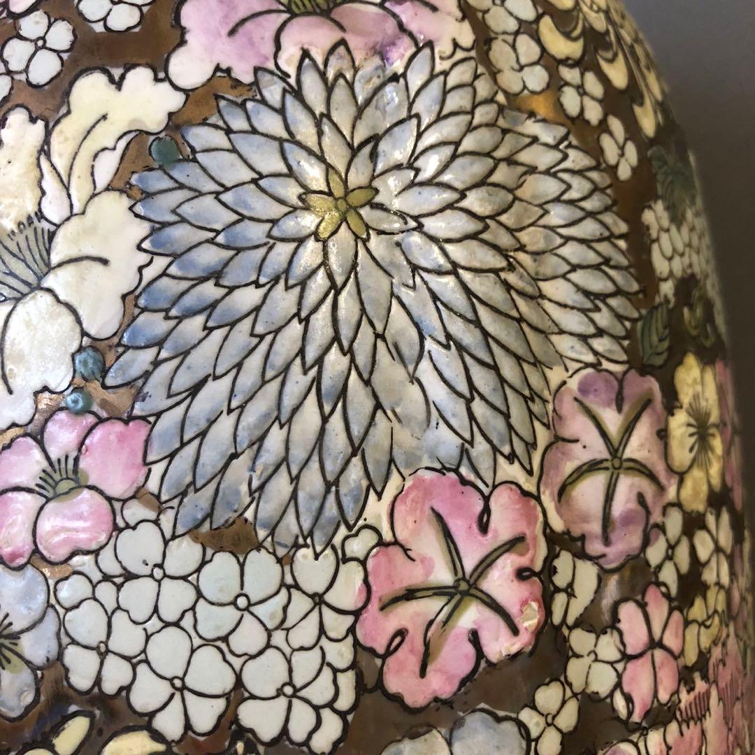 N342、花詰 中国様 中国美術 花器飾り壺 本金彩 豪華な蓋付大花瓶