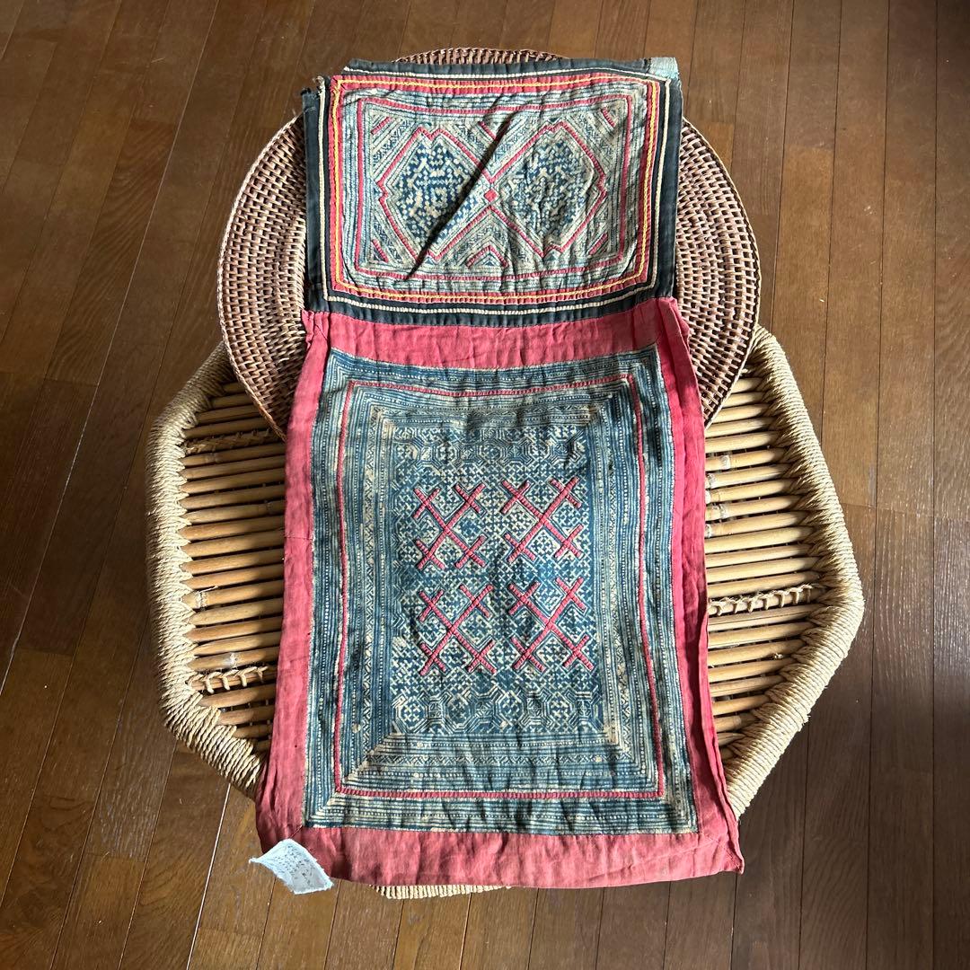 古古布・モン族藍染めバティック布手刺繍おんぶ布