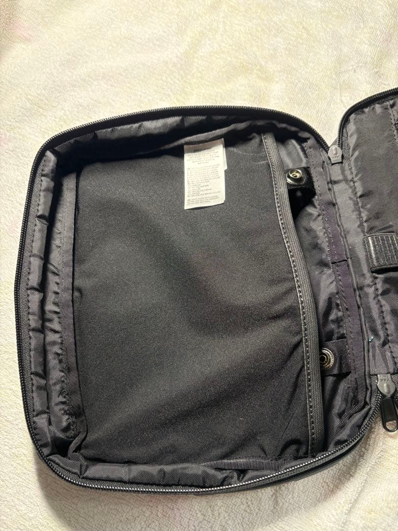 THE NORTH FACE 吊るせるトラベルポーチ