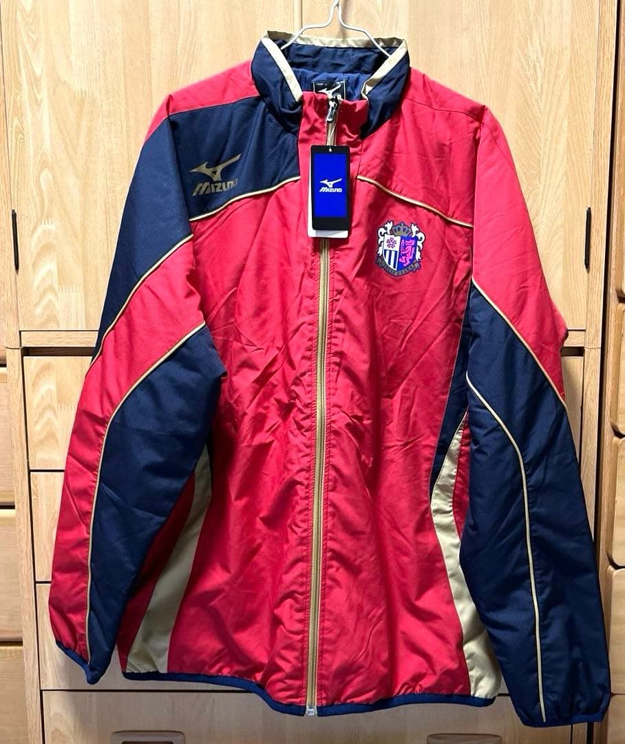 未使用　セレッソ大阪　Mizuno ウィンドブレーカー　ジャンパー　Oサイズ