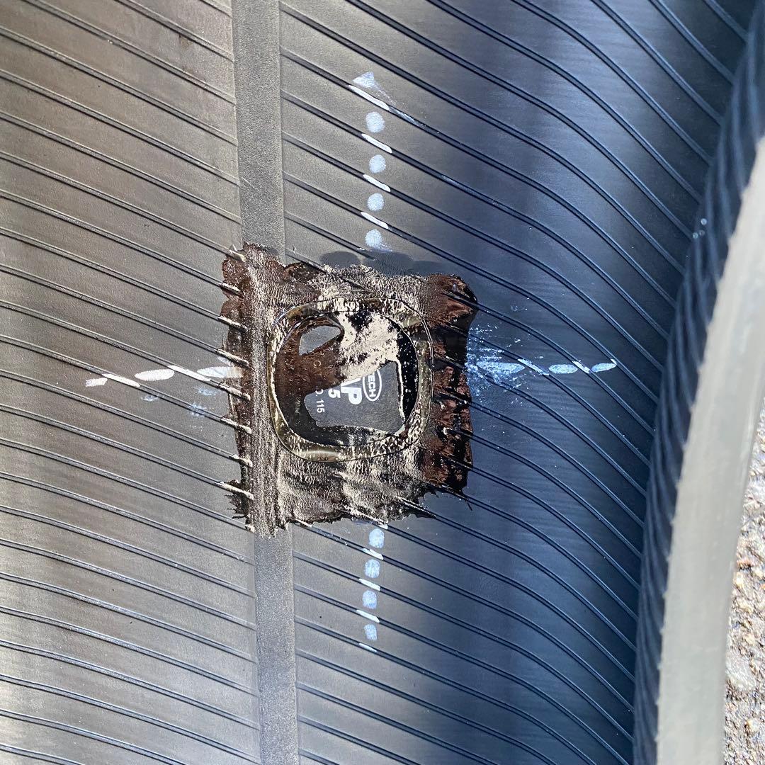 【送料無料】ブリヂストンスタッドレス 215/55R17 94Q