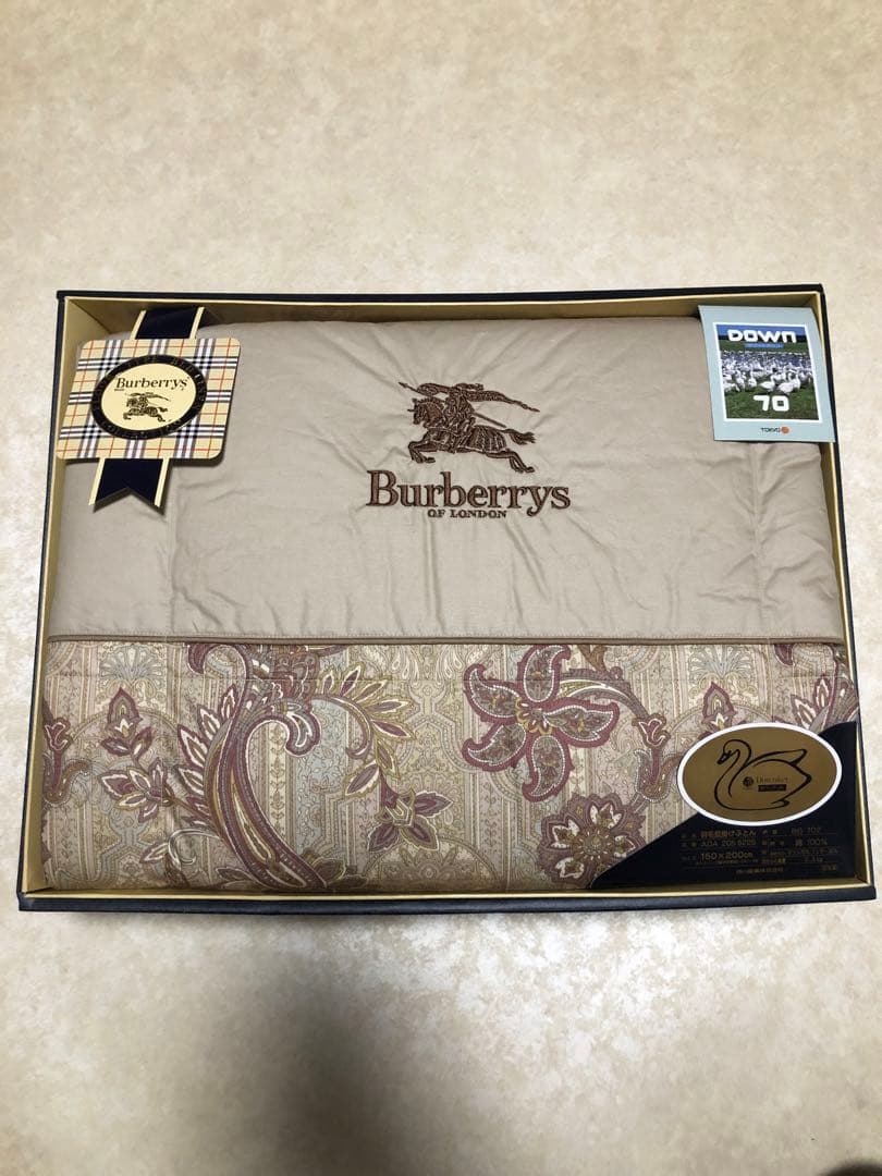 Burberrys 羽毛布団 ダウン70% 0.3kg 西川　ダウンケット