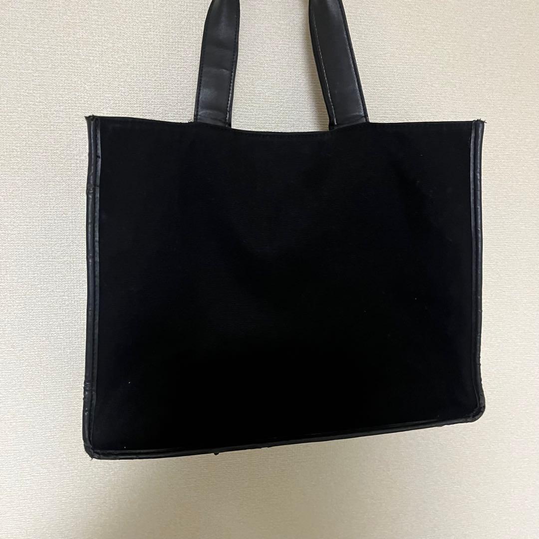 ÉPINE PARIS piping heart studs bag