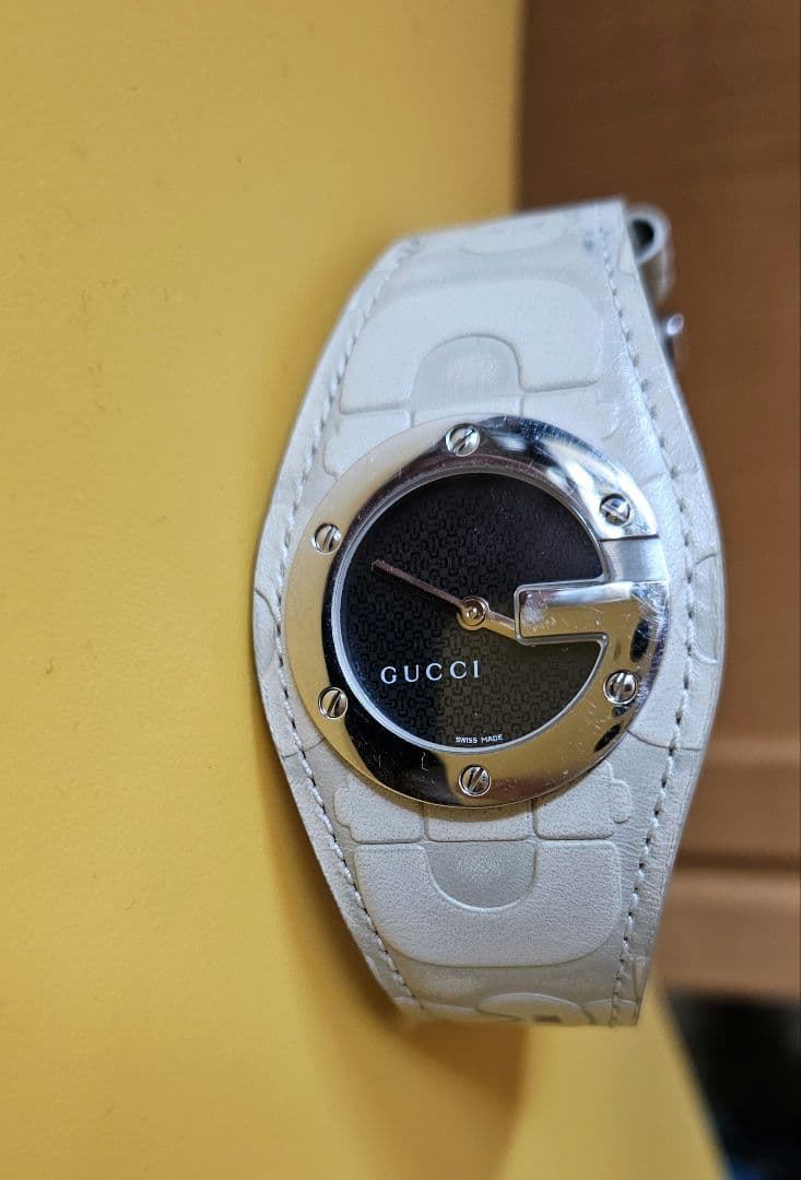 【希少モデル】GUCCI / グッチ 104 バンデュー腕時計