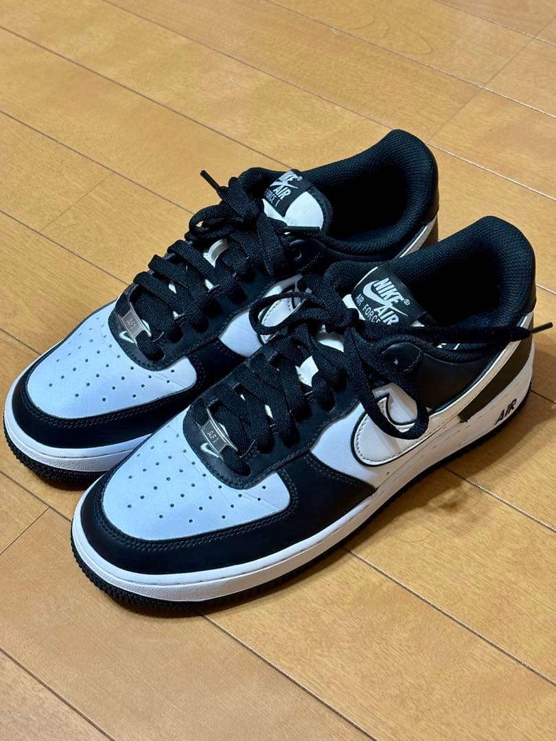 美品　ナイキ　エアフォース1 パンダ　 DV0788-001 26㎝