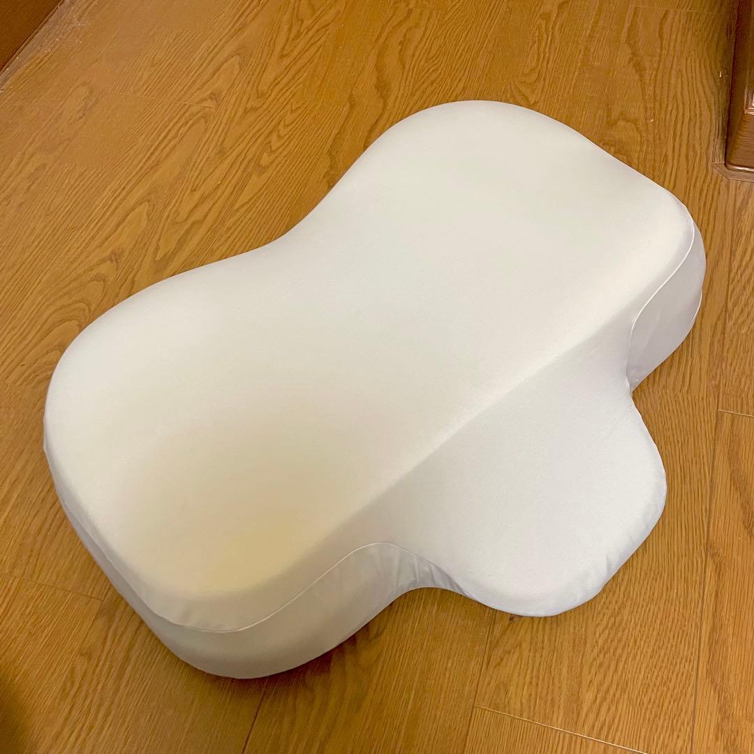 ニューミン　枕　keita