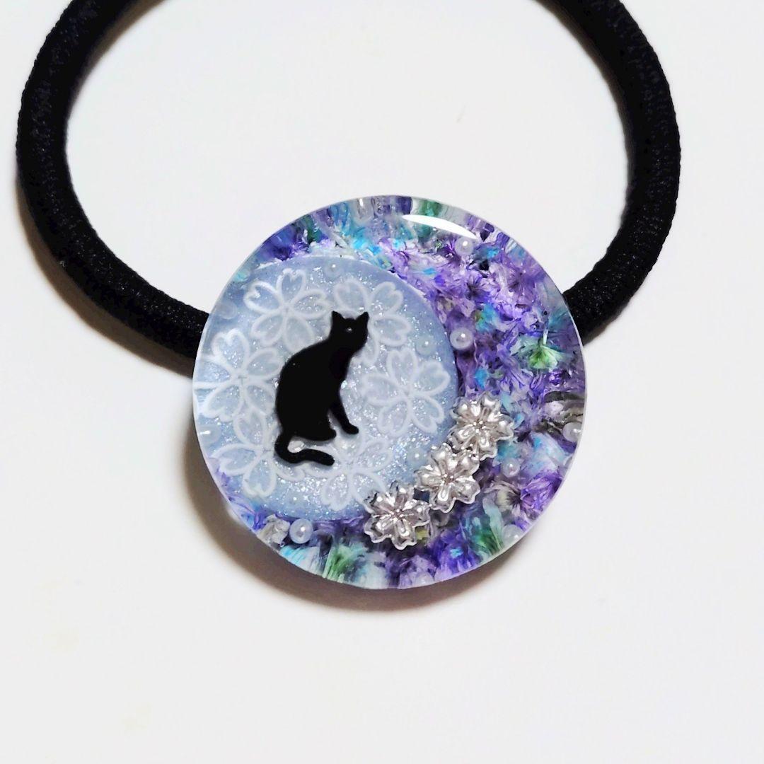 No.437　レジン ヘアゴム キーホルダー ピンバッジ 猫ねこ桜透け感あり