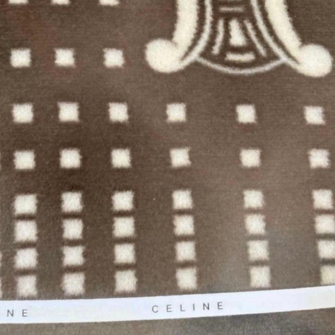 セリーヌ　アクリルハーフケット