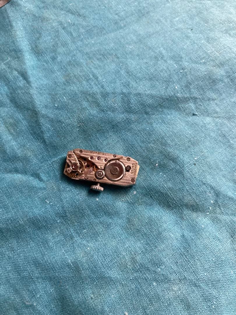 戦前　アールデコ　腕時計　FINORA スイス製　ジャンピングアワー　ジャンク品