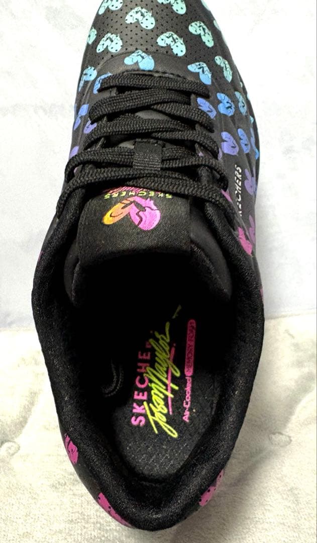 新品激レアスケッチャーズ24.5コラボスニーカーカラフルハート UNOエアソール