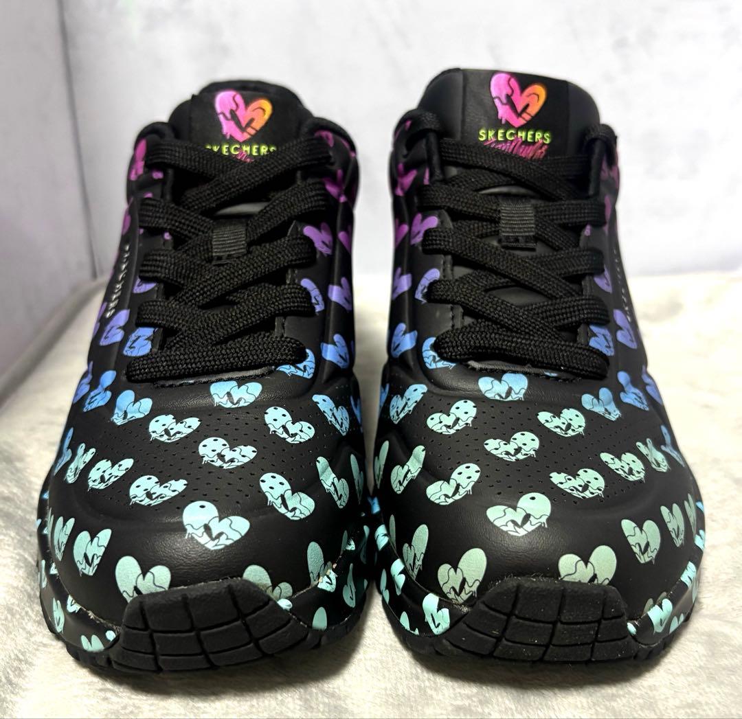 新品激レアスケッチャーズ24.5コラボスニーカーカラフルハート UNOエアソール