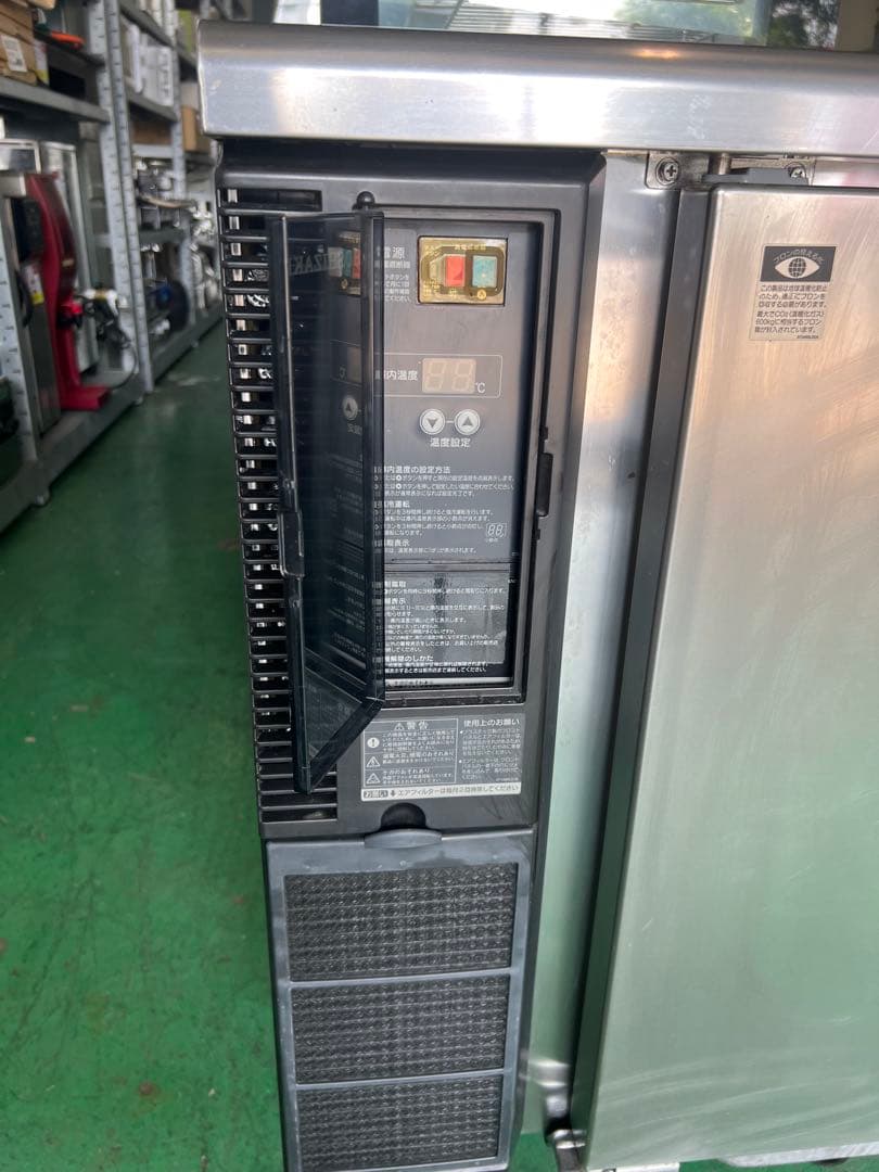 2012年 ホシザキテーブル形冷蔵庫 ①