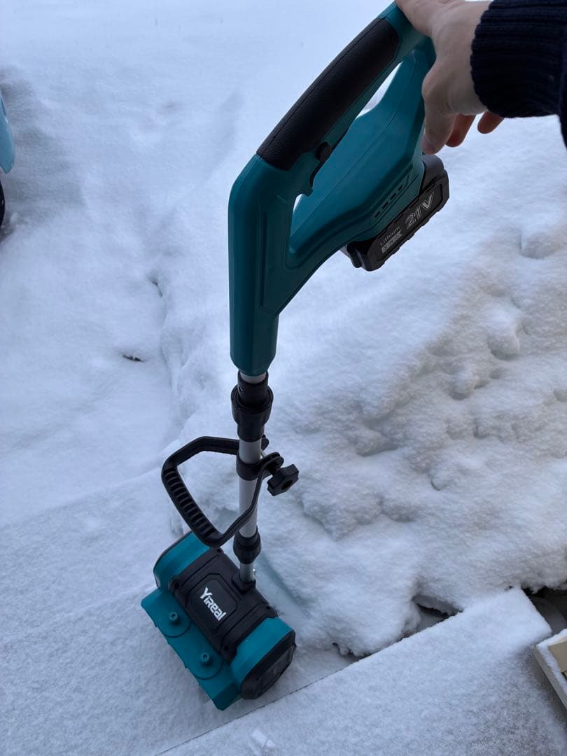 電動除雪機 バッテリー２個 充電機 取扱説明書付き