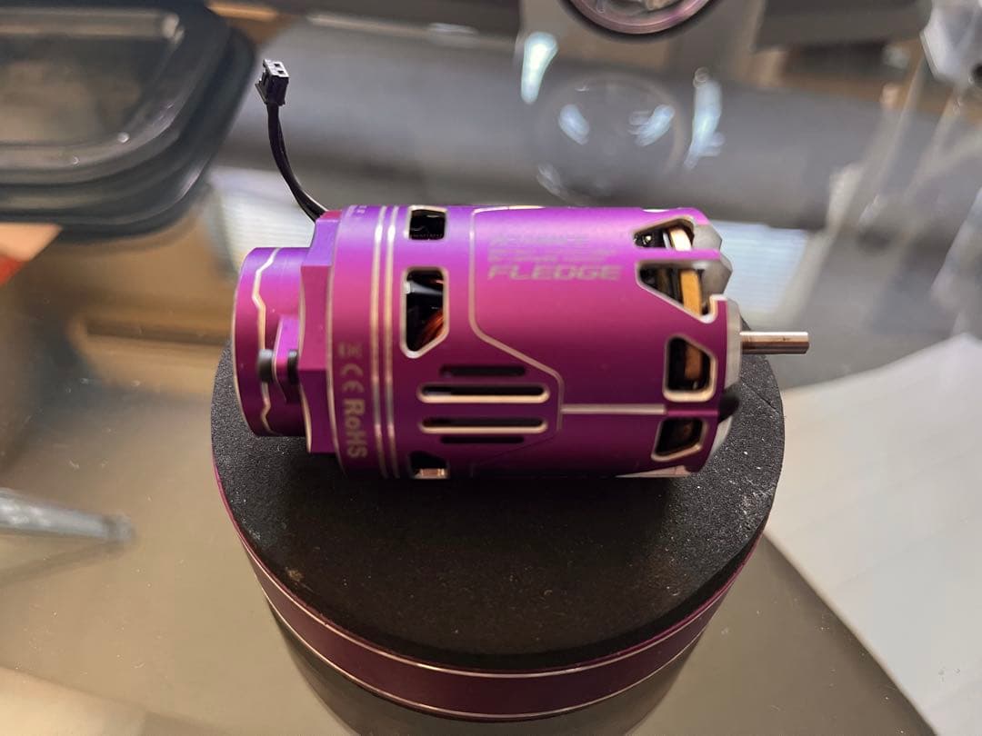 ACUVANCE FLEDGE パープルモーター10.5T