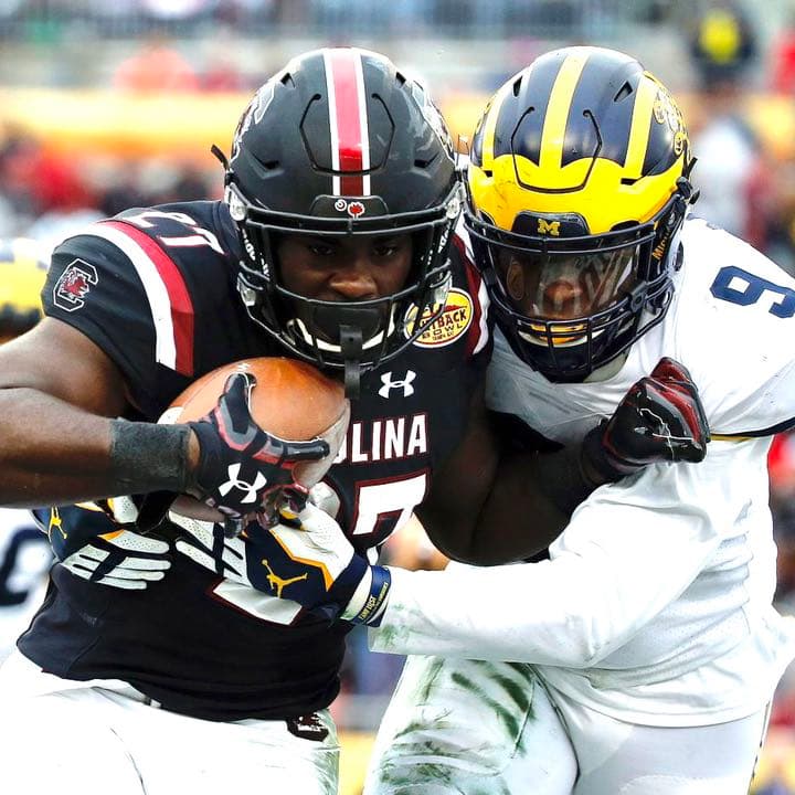 アメフト NIKE VAPOR JET 4.0 ミシガン大限定モデル【新品】