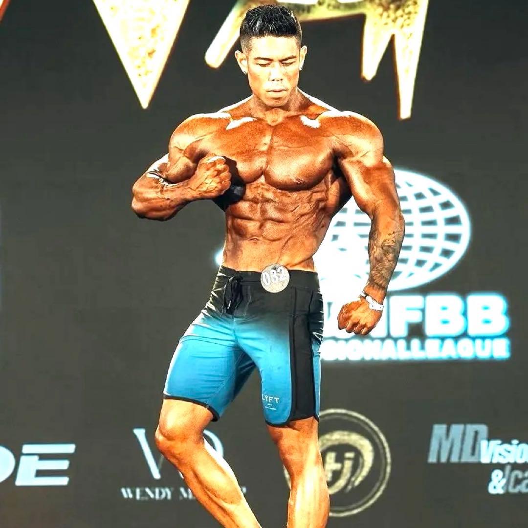 ⭐︎【新品未使用タグ付き】 【完売品】⭐︎ LYFTサーフパンツ　XS