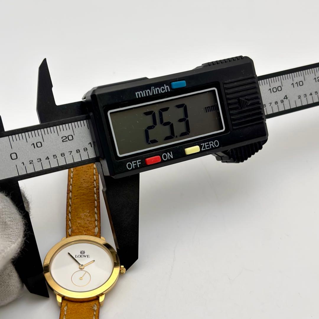 稼動品　LOEWE ロエベ　リピート アナグラム スモセコ　腕時計　メンズ