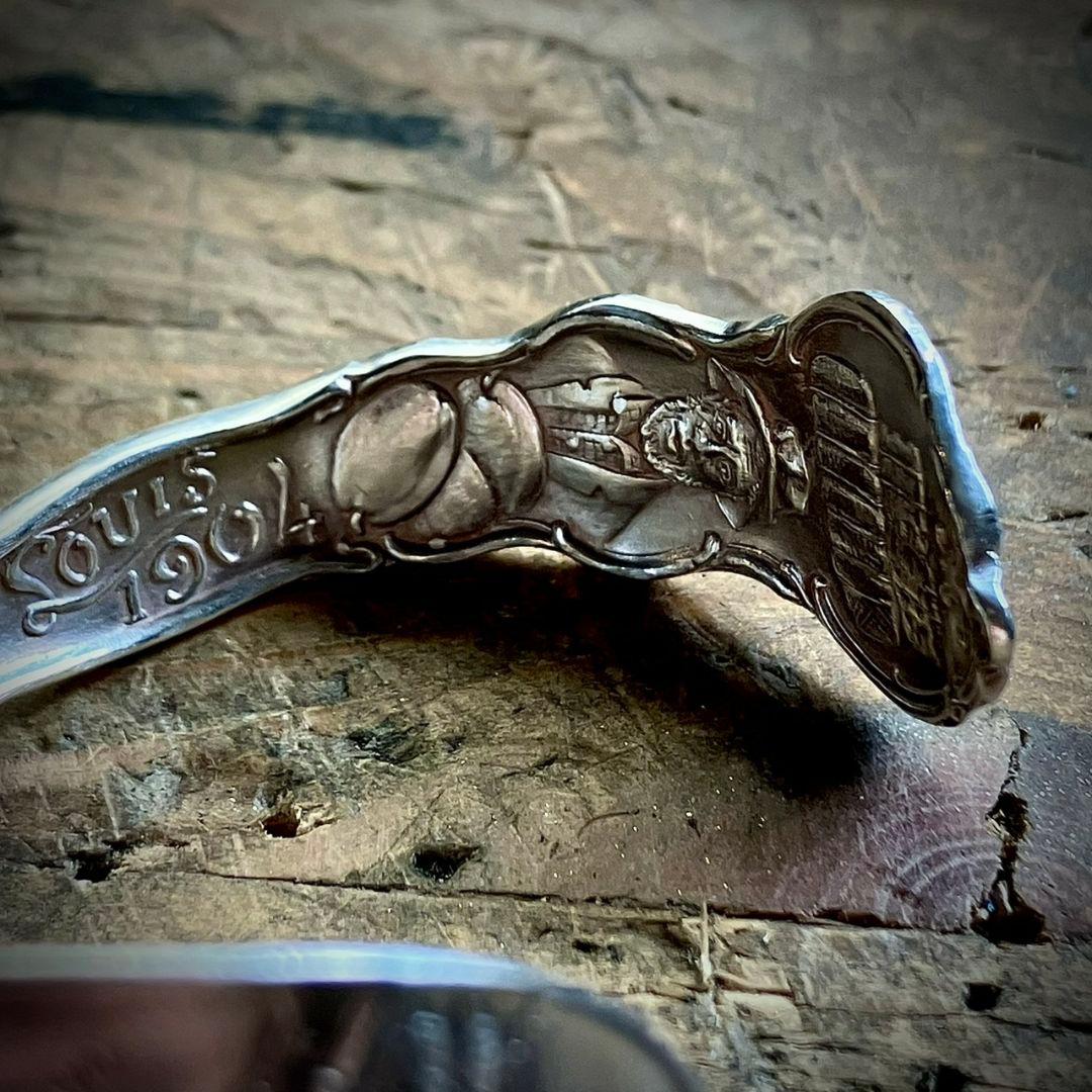 1904年　セントルイスワールドフェア　純銀製スプーンバングル