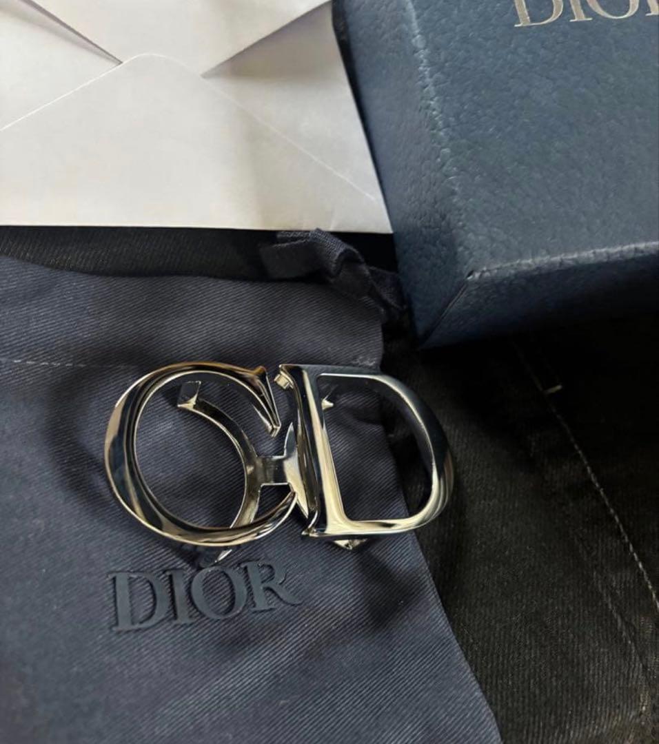 Dior ベルト バックル