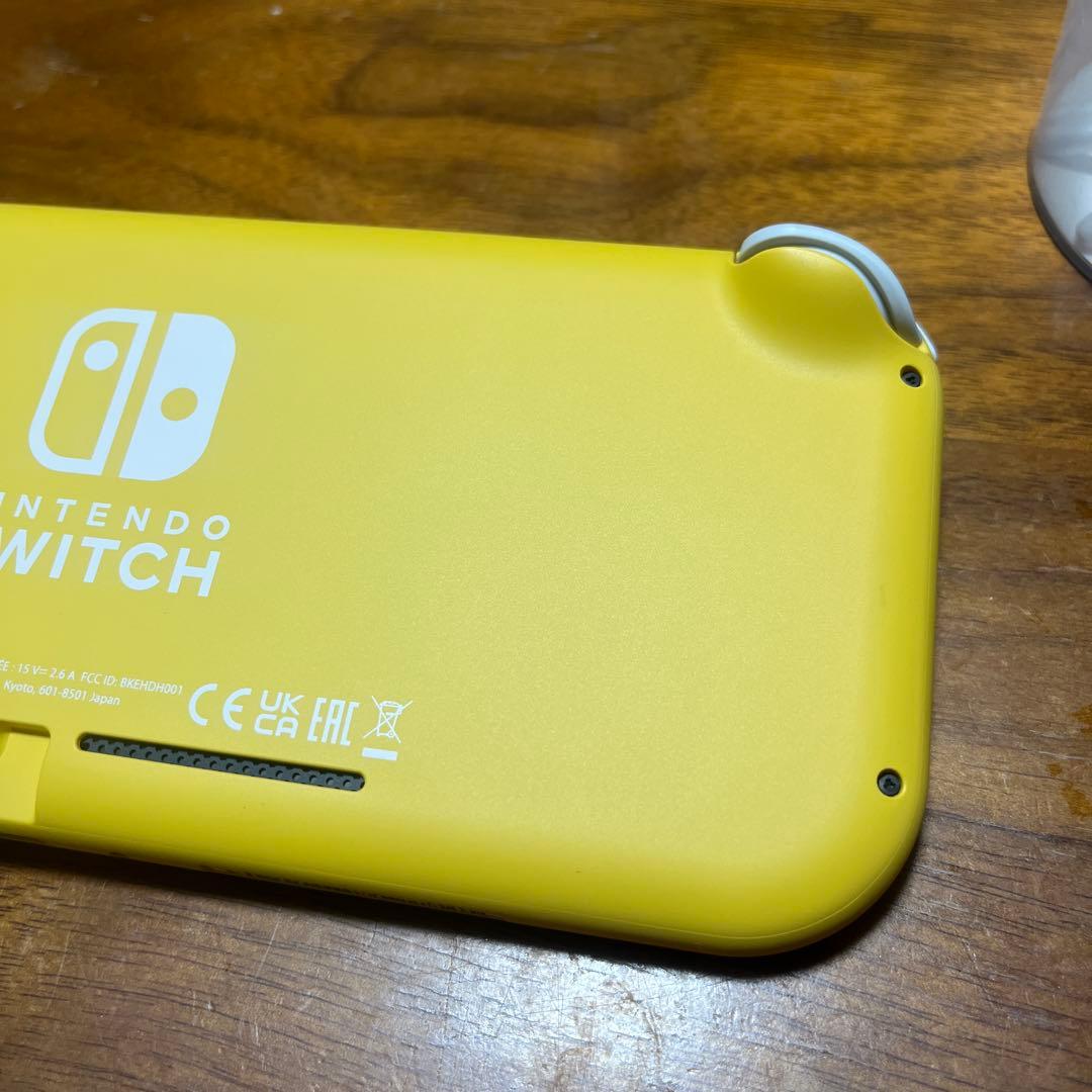 Nintendo Switch ライト　イエロー箱付き