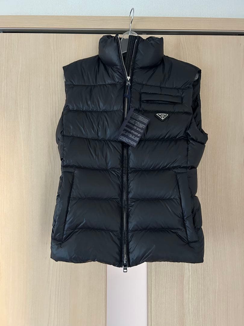 最終価格☆新品☆PRADA ダウン ベスト