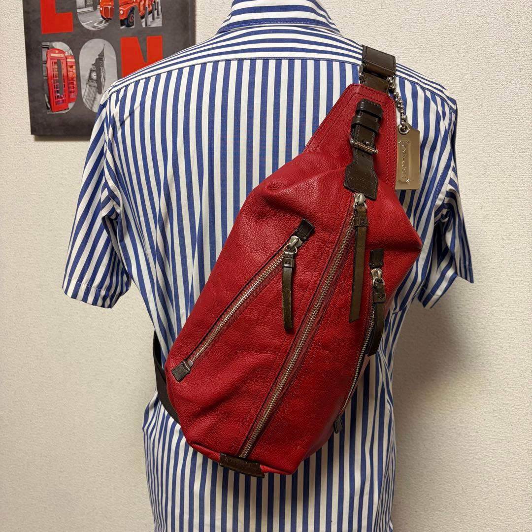 COACH トンプソン ボディバッグ レッドレザー希少カラー！
