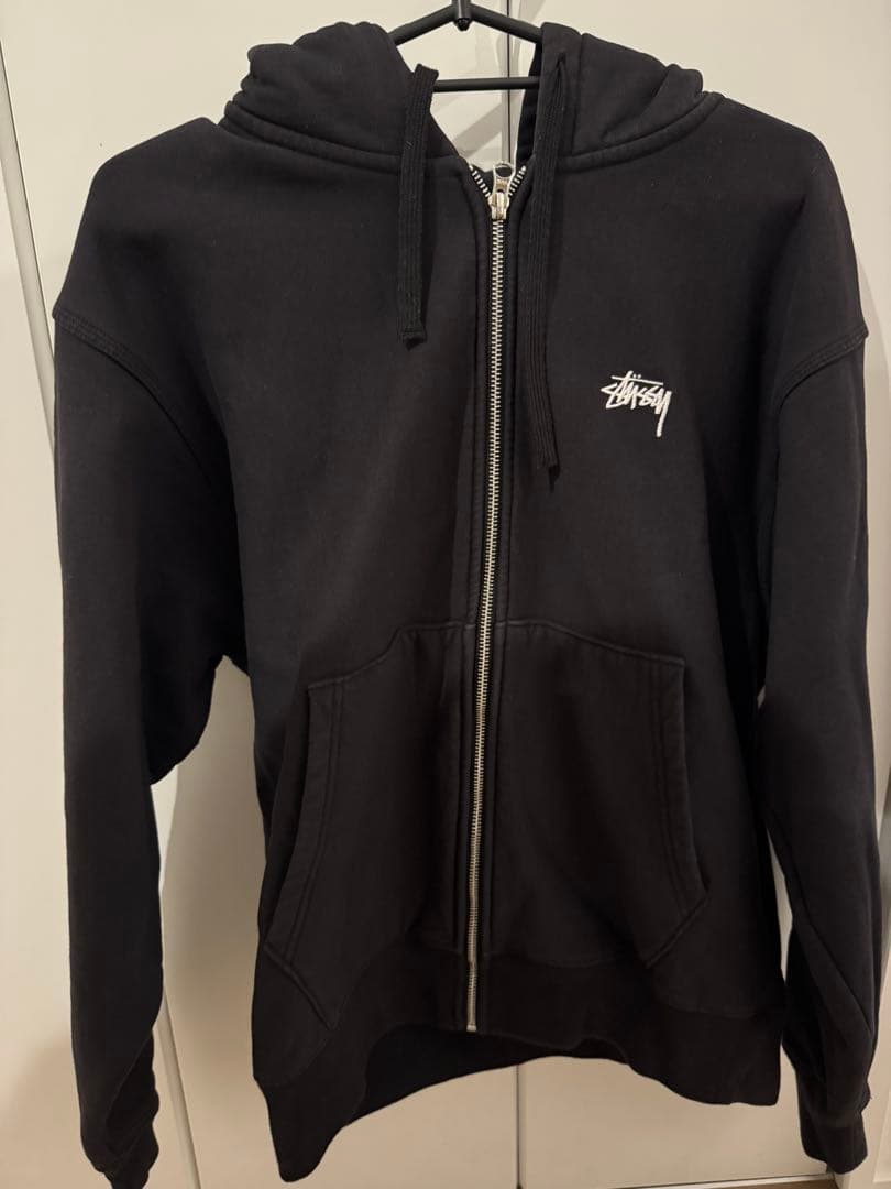 （三人兄妹ママ）Stüssy ジップアップパーカー