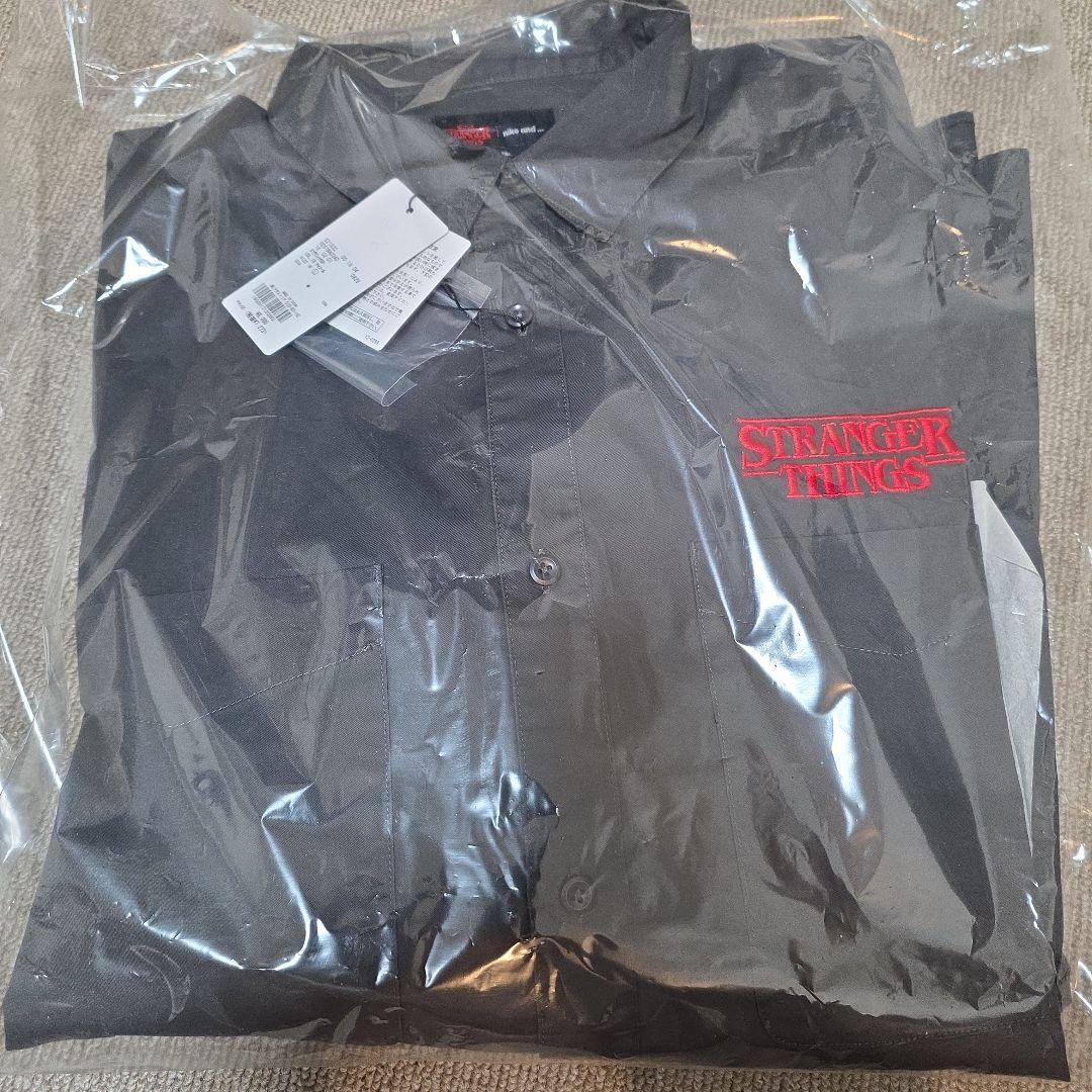 【STRANGER THINGS】コラボグラフィックシャツ
