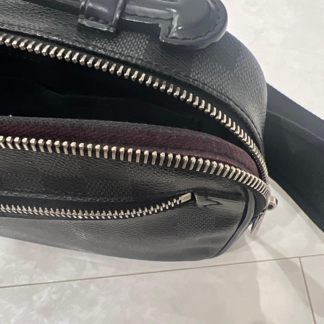 LOUIS VUITTON ダミエ グラフィットアンブレール