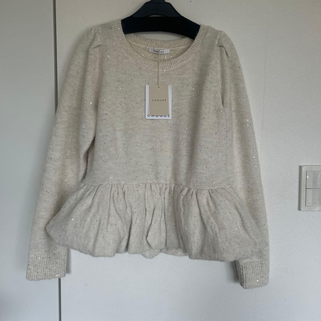 CADUNE キラキラペプラムニット