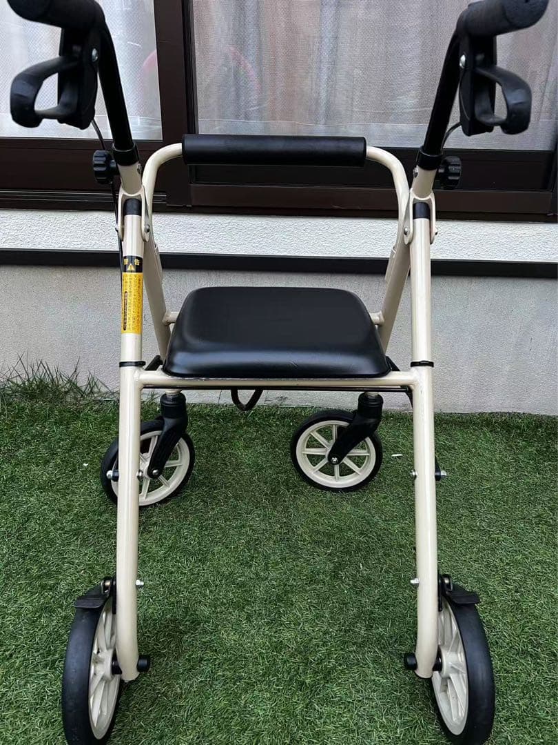 Taketora ハッピーミニ　竹虎歩行器