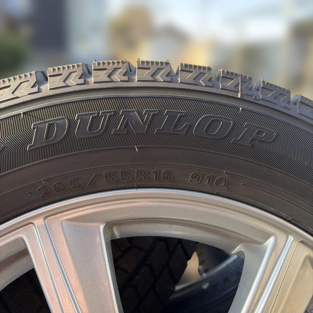 きじはた様　激安！状態良いです。ヒゲあり。ダンロップスタッドレスタイヤ