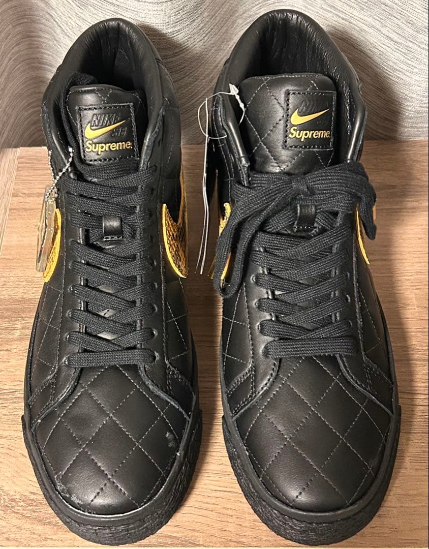 未使用品Nike Supreme Blazer Mid ブラック/イエロー