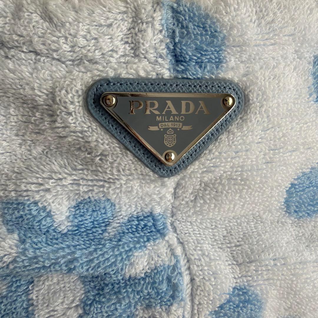 PRADA 三角プレート ロゴ入り パイル生地パーカー総柄 花柄 オーバーサイズ