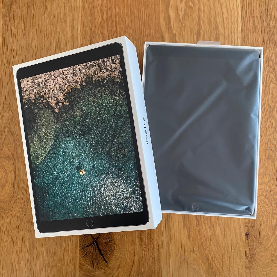 iPad Pro 10.5インチ 256GB WiFi モデル　スペースグレー