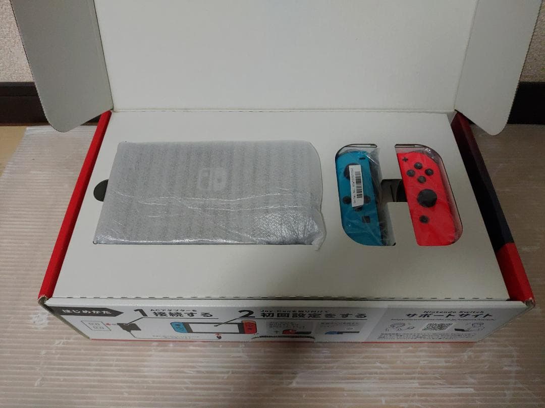 任天堂 スイッチ ネオンブルー＆レッド バッテリー強化版 2020y