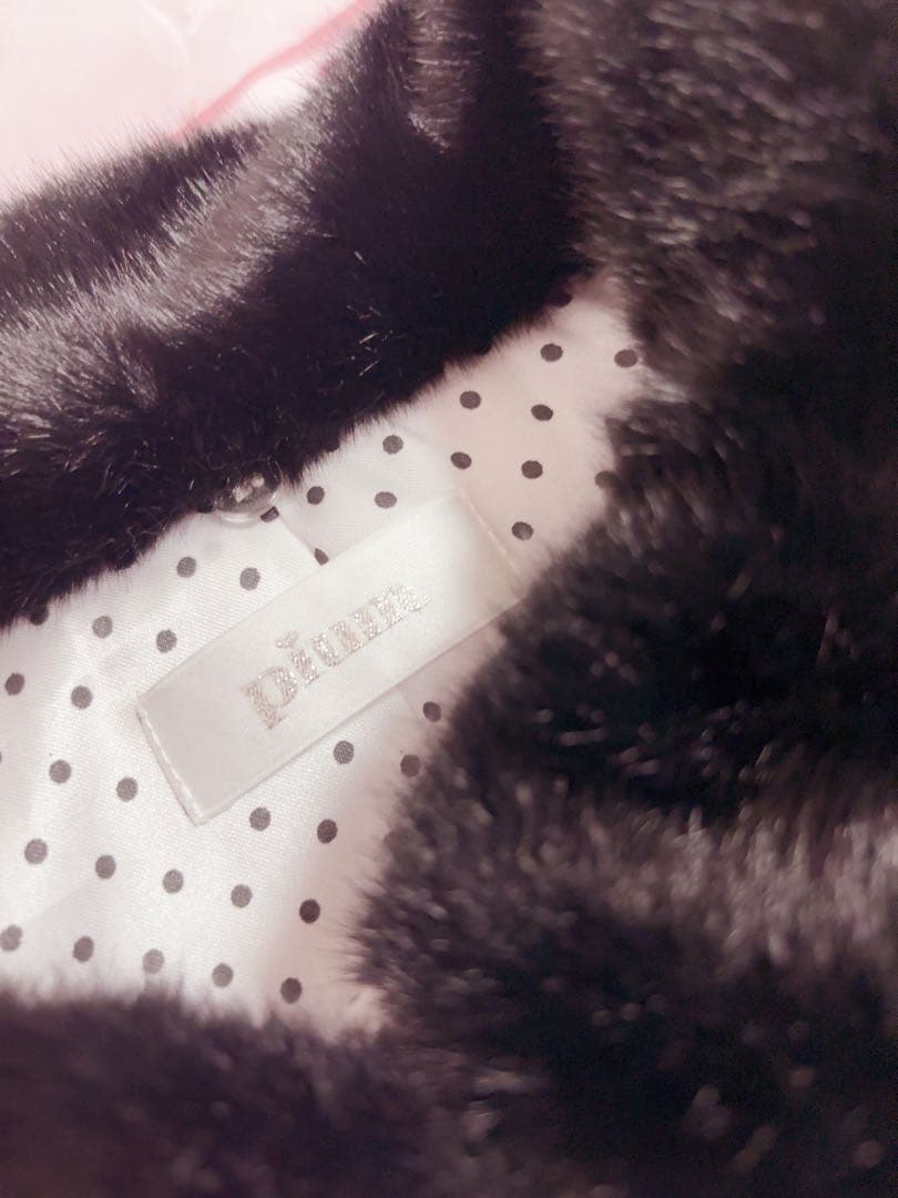 pium ヨークフリルリボンドーリーコート ピンク ブラック