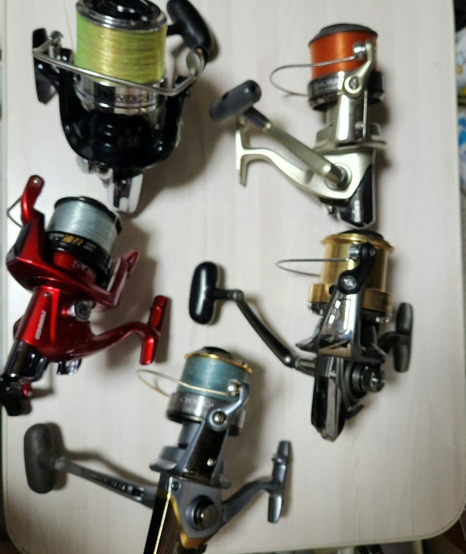 投げ釣り用スピニングリール 8台セット