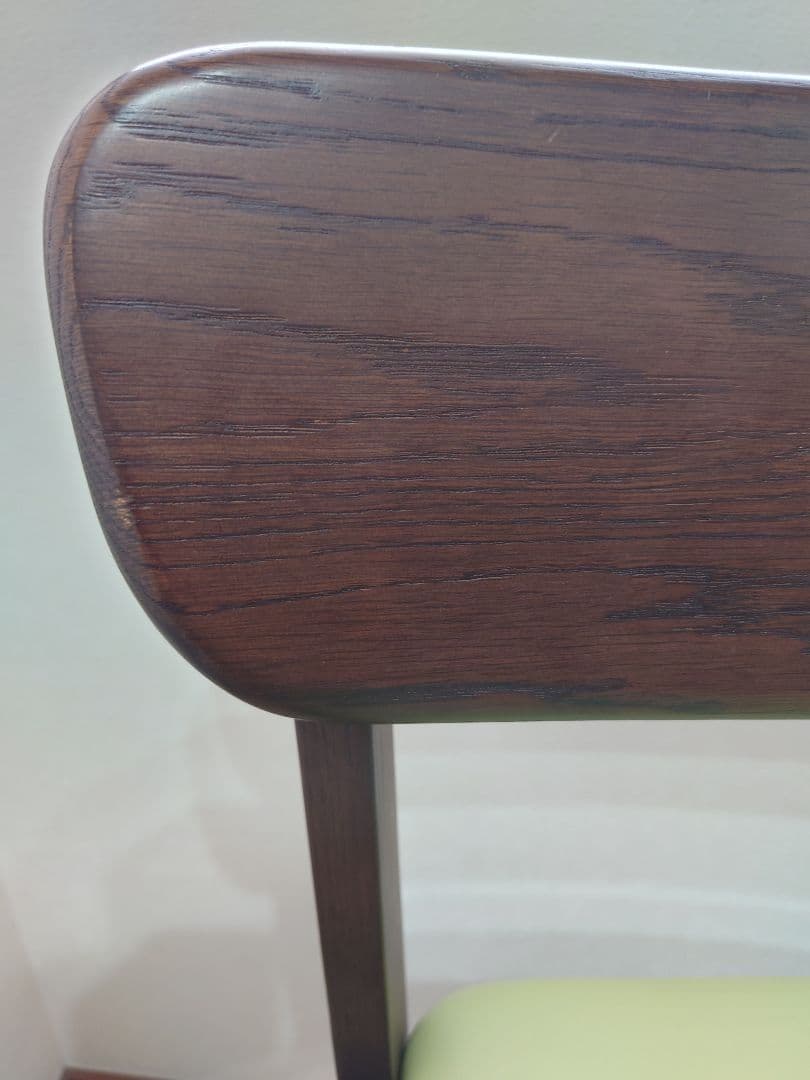 デスクチェア 学習椅子　グリーンクッション　カリモク　XT1811GK