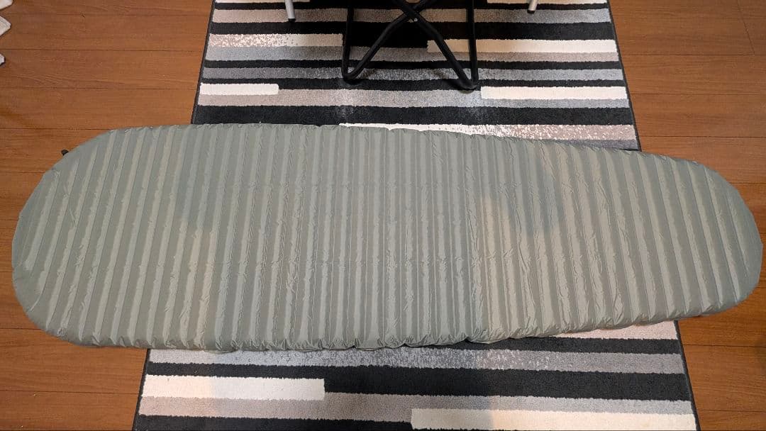 【新品同様】R値6.9 サーマレスト ネオエアー Xサーモ ラージ