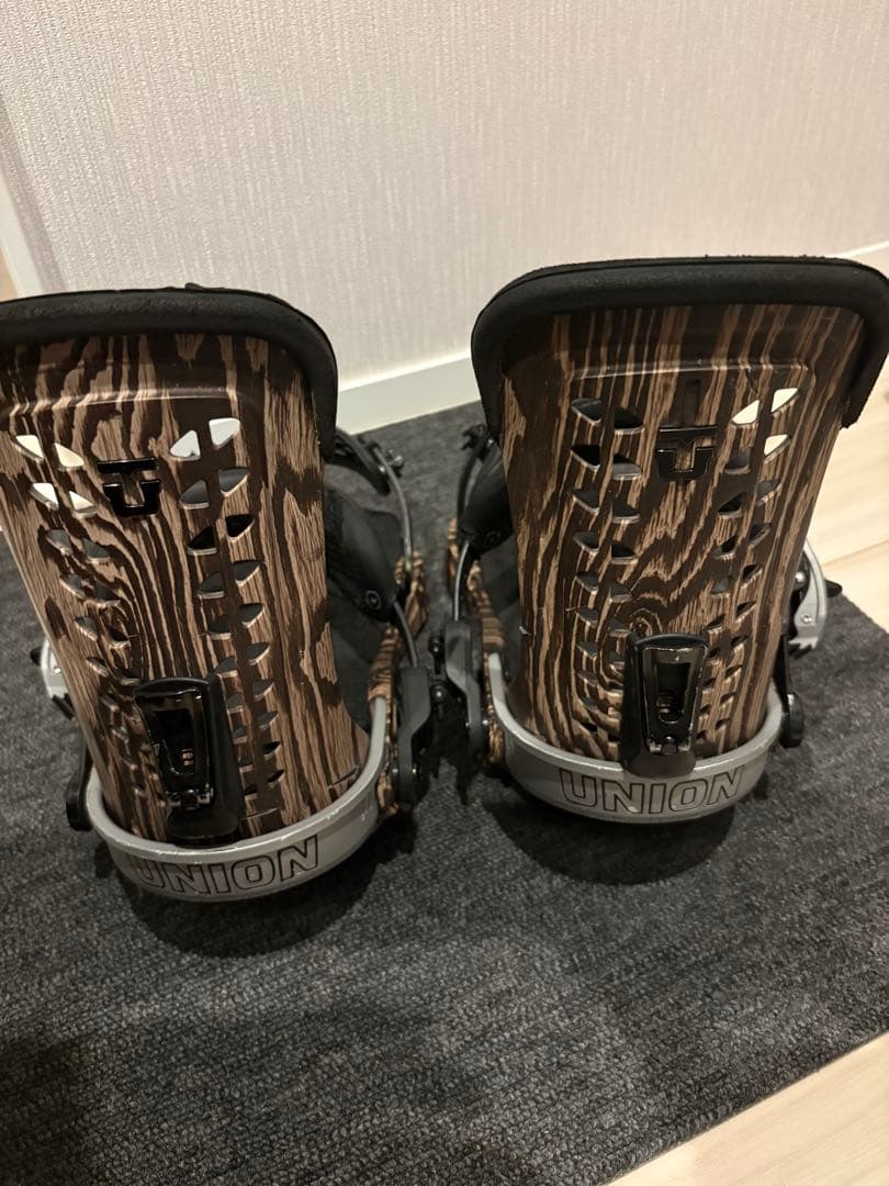 UNION フォース　スノーボード　ビンディング