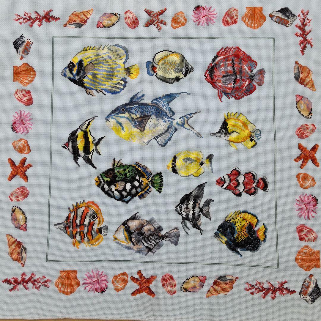 クロスステッチ完成品　魚
