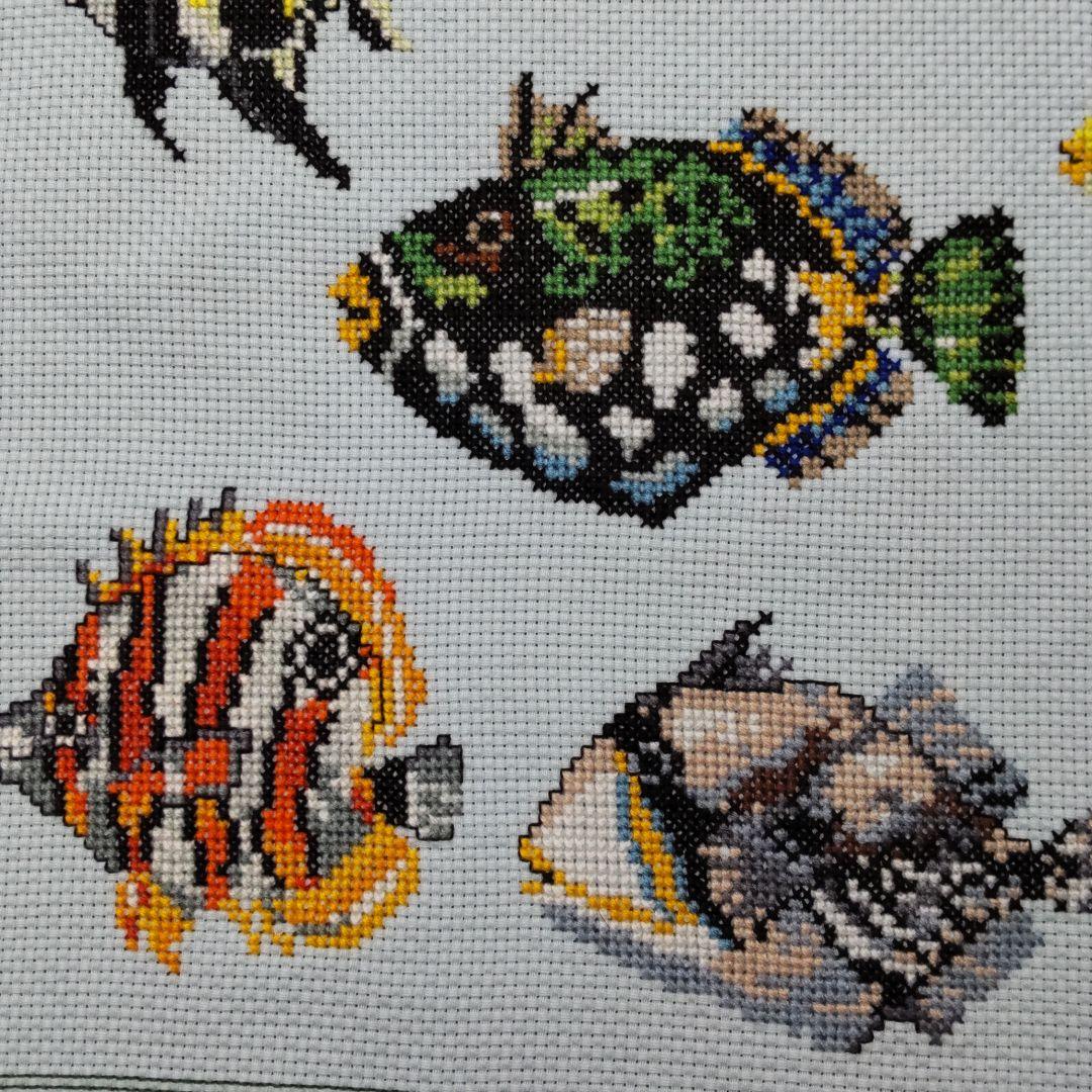 クロスステッチ完成品　魚