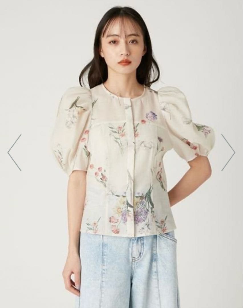 【新品タグ付き】FRAY I.D ボタニカルプリントシアータックパフブラウス